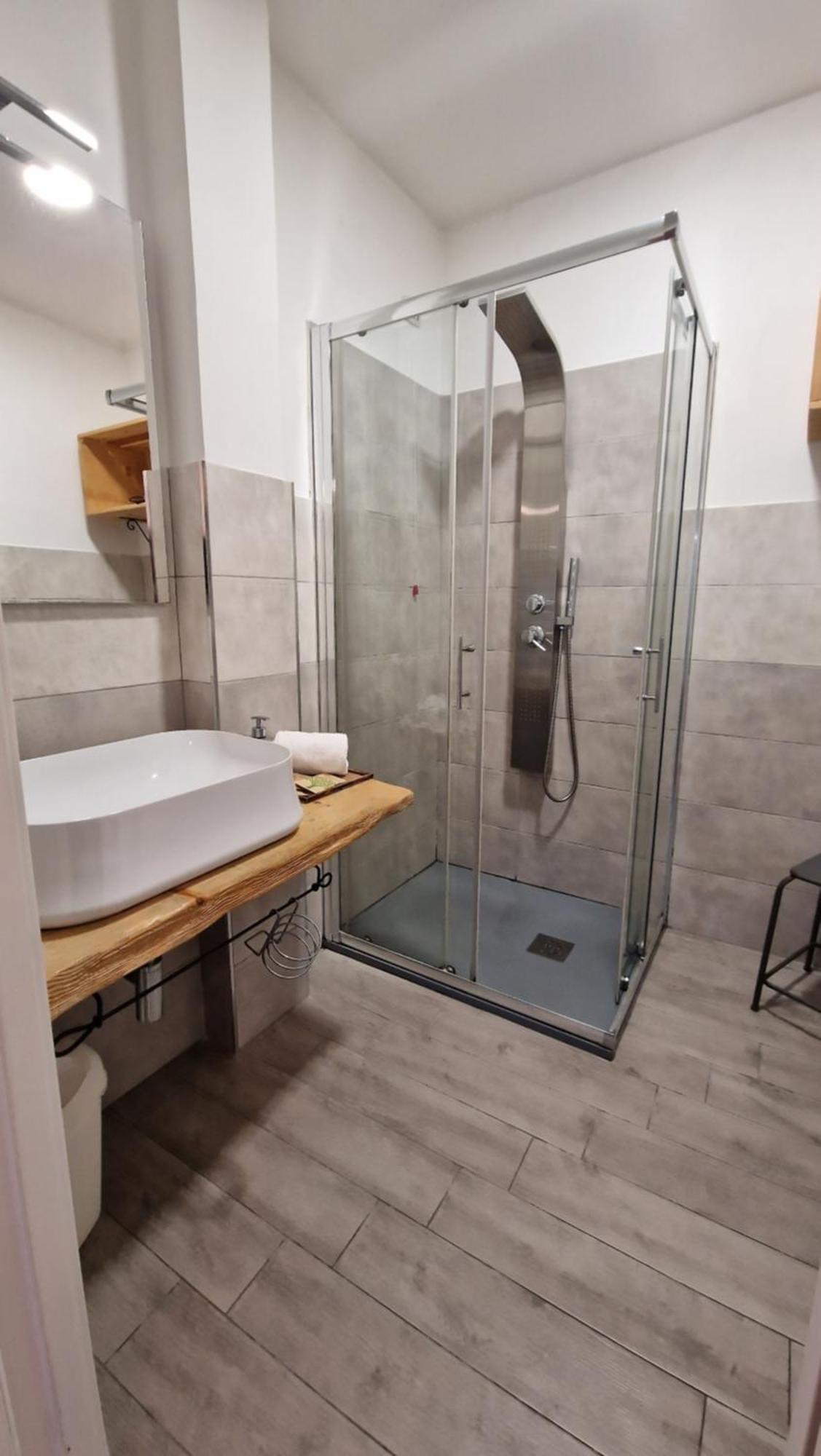 Terry'S House Hotel Nuoro  Luaran gambar