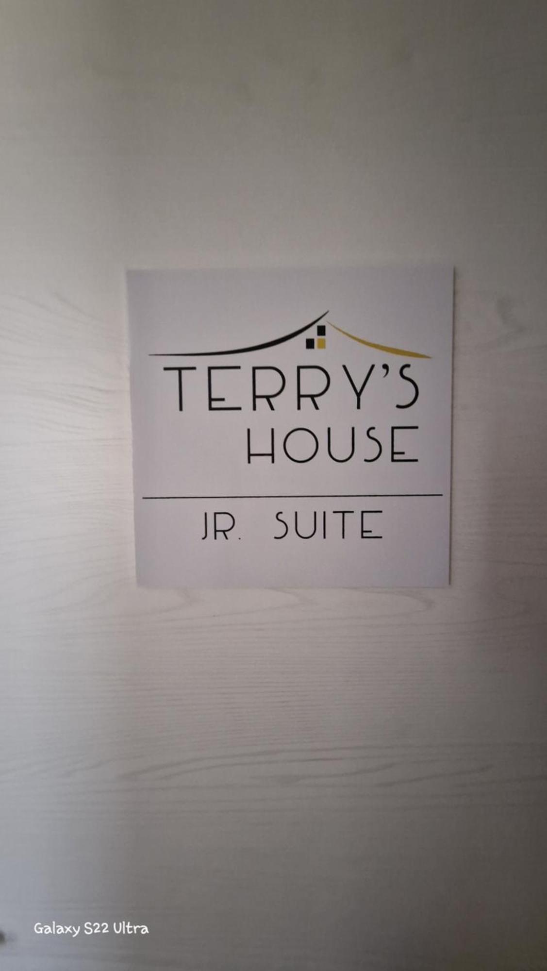 Terry'S House Hotel Nuoro  Luaran gambar