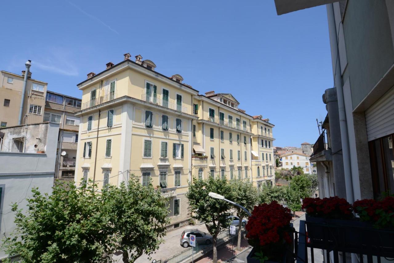 Terry'S House Hotel Nuoro  Luaran gambar
