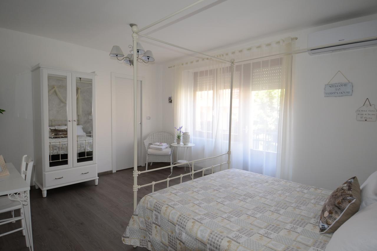 Terry'S House Hotel Nuoro  Luaran gambar